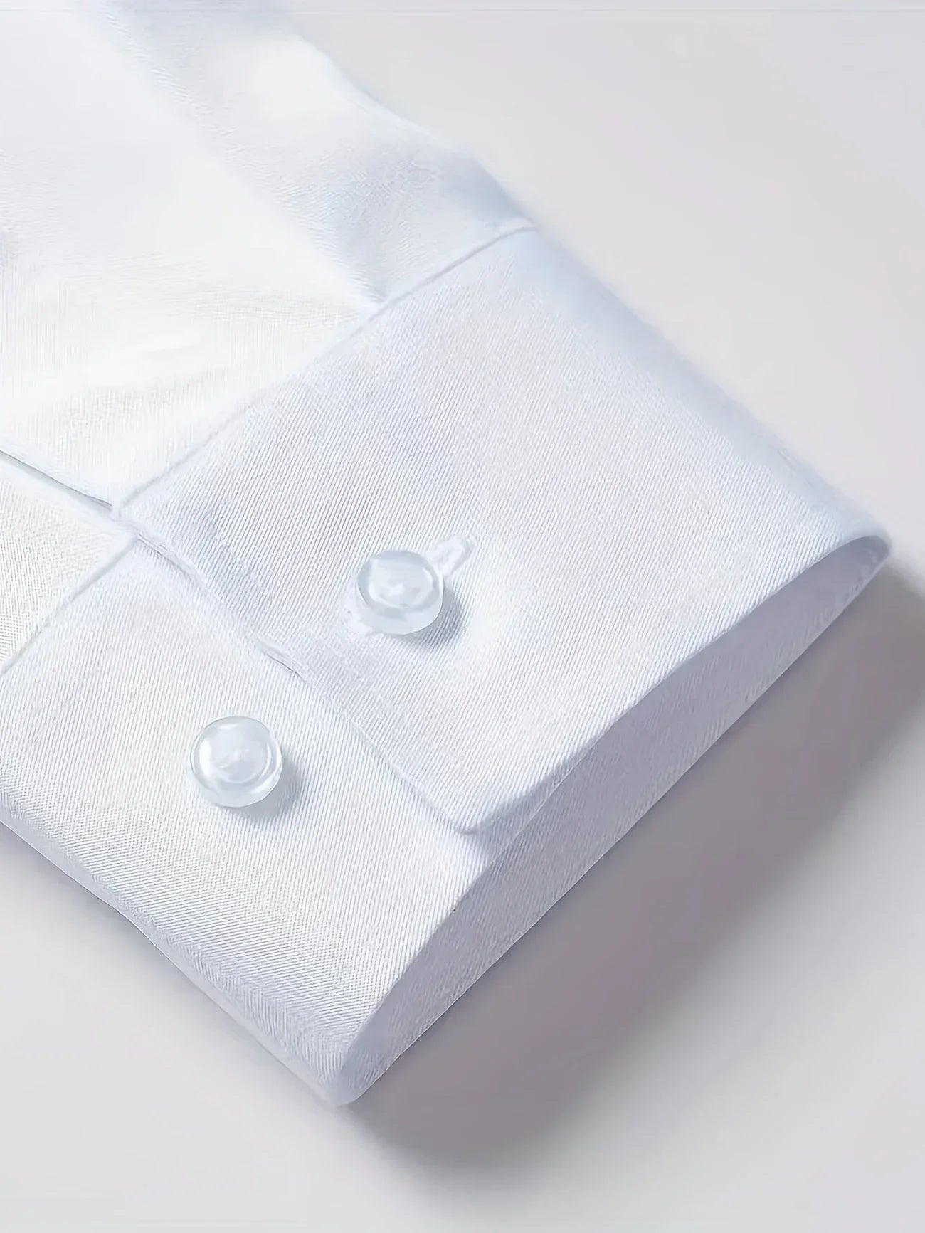 Byron™ | Elegant Butttoned Long-Sleeved Shirt