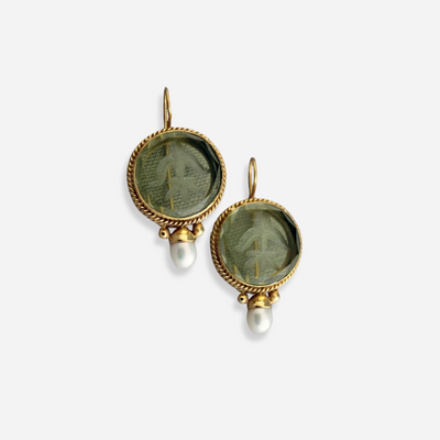 Penelope Vintage earrings with green stone and pearl