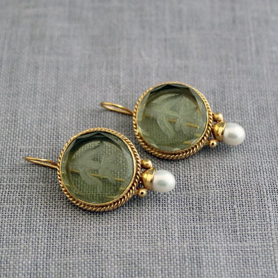 Penelope Vintage earrings with green stone and pearl