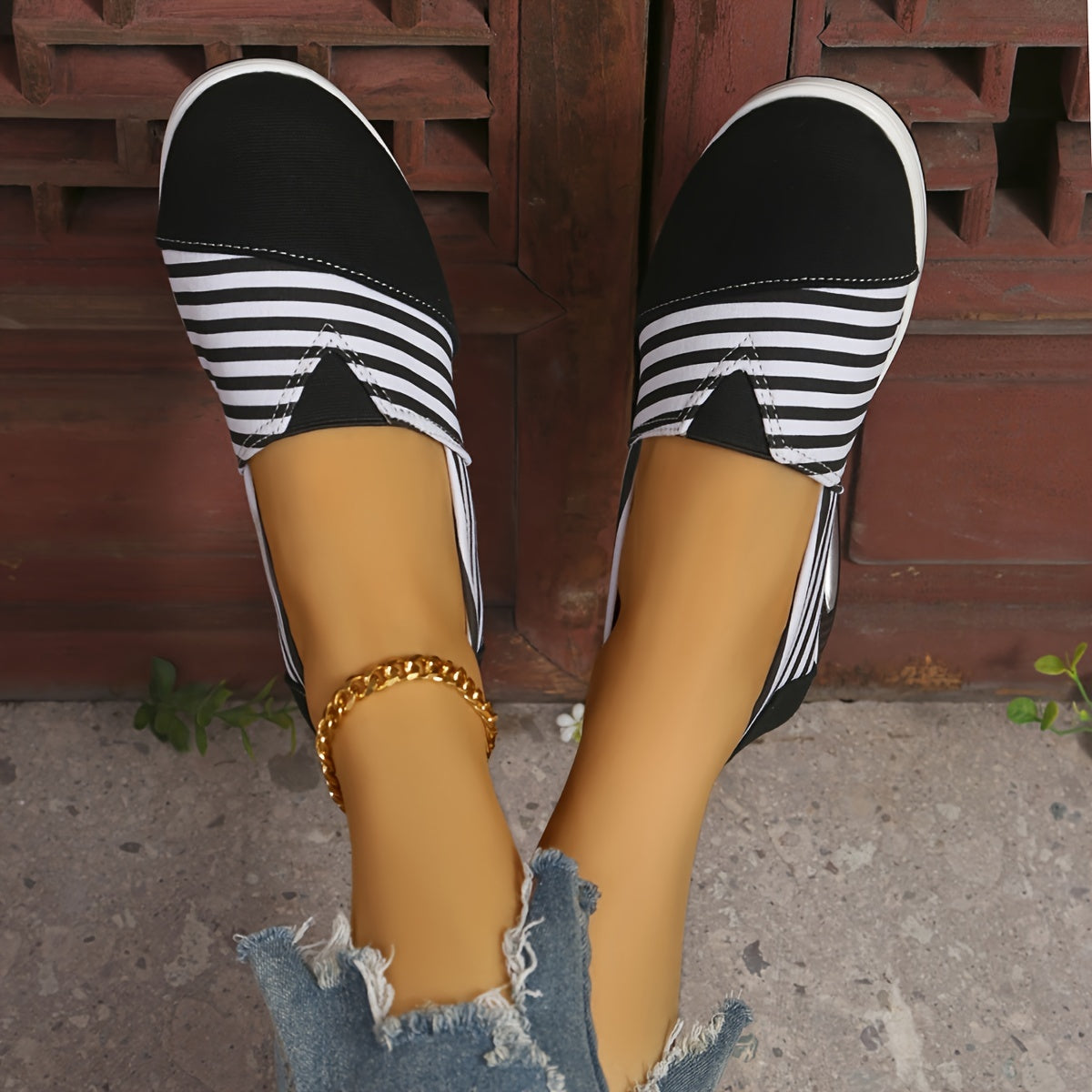 Wenus™ | Comfortable Slip-On Orthopaedic Striped Sneakers