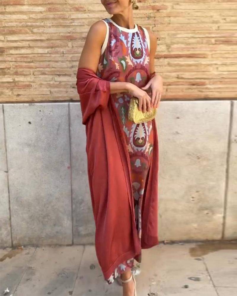 Bella™ | Two-Piece Set with Urban-Style Print