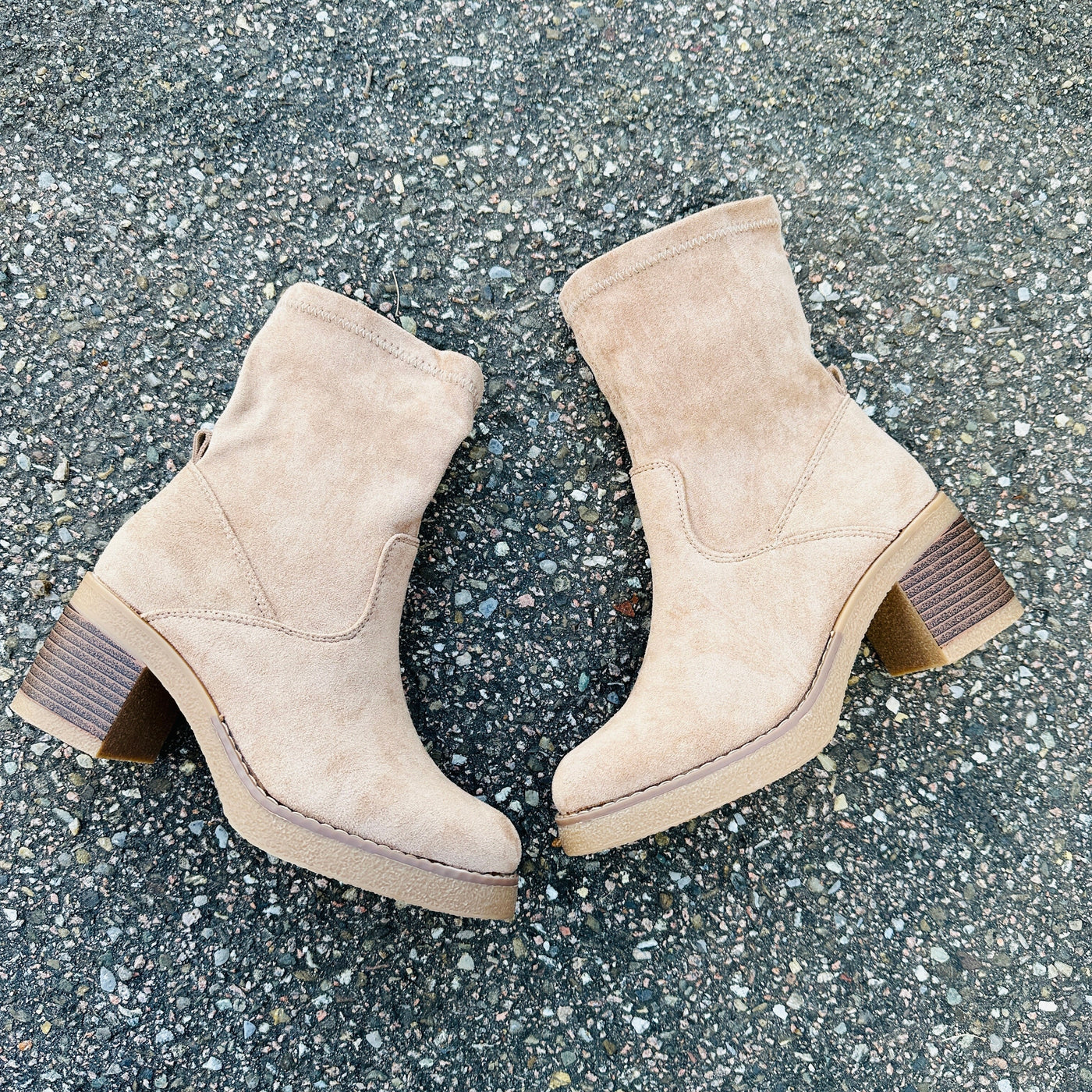Cherry™ | Stylish Khaki Suede Boots