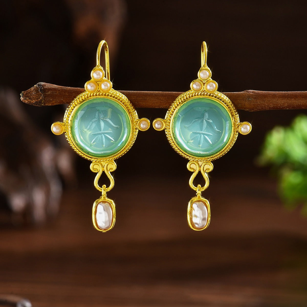 Vintage pearl drop earrings