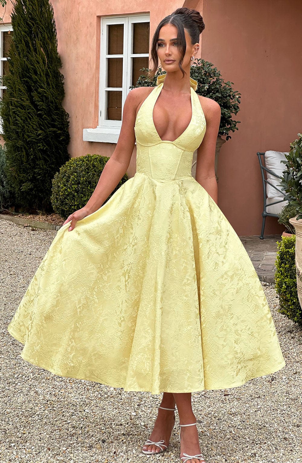 Ara™ | Midi Dress with Halter Neckline